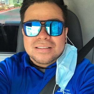 Meet your Posher, Esdras